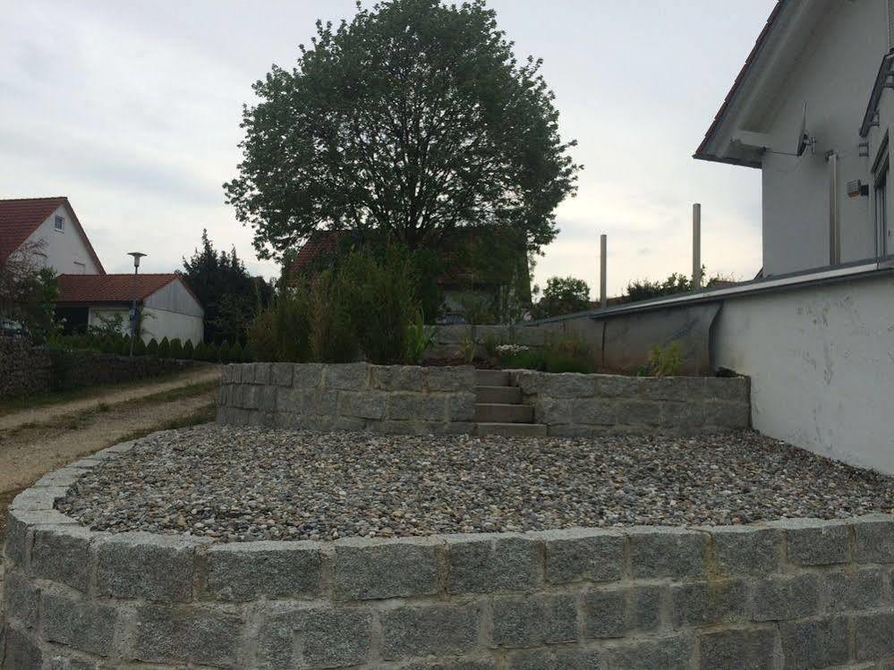Im Feldle Apartment Kirchheim am Ries Exterior photo